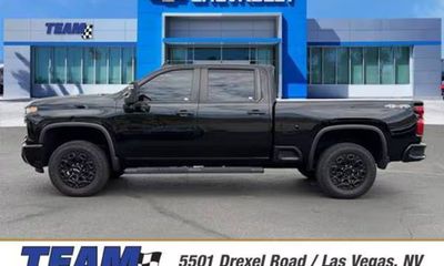 2024 Chevrolet Silverado HD Custom