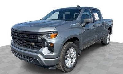 2023 Chevrolet Silverado Custom
