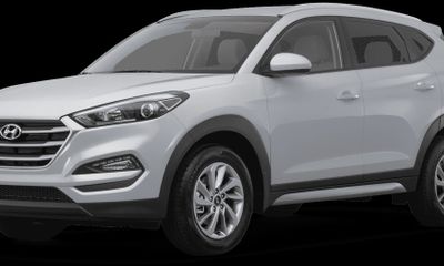 2017 Hyundai Tucson SE Popular Equipment