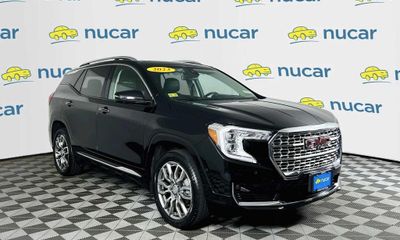 2023 GMC Terrain Denali