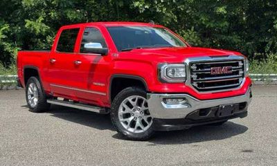 2018 GMC Sierra SLT