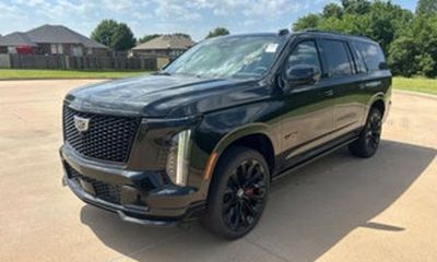 2025 Cadillac Escalade ESV V Series