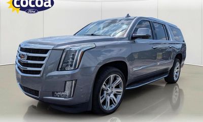 2018 Cadillac Escalade ESV Luxury