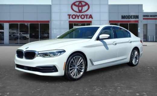 2019 BMW 540I