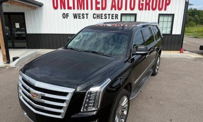 2017 Cadillac Escalade ESV Luxury