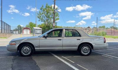 2003 Mercury Grand Marquis GS