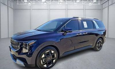 2025 Kia Carnival EX