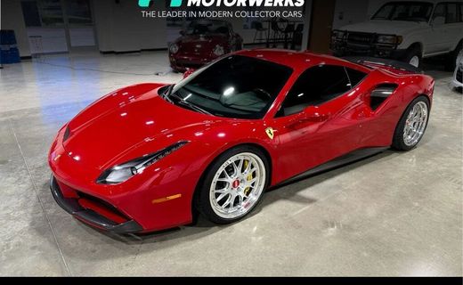 2016 Ferrari 488 GTB Coupe