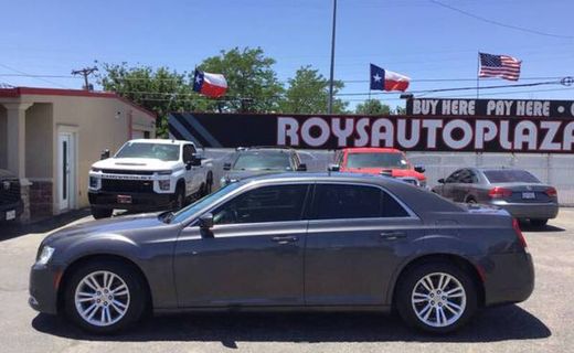 2017 Chrysler 300 Limited