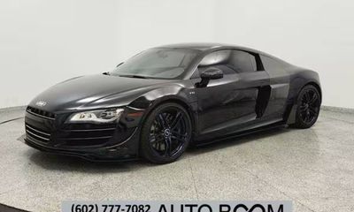 2010 Audi R8 52 Quattro Coupe