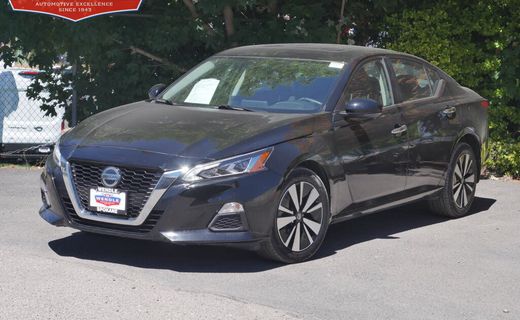2022 Nissan Altima SV
