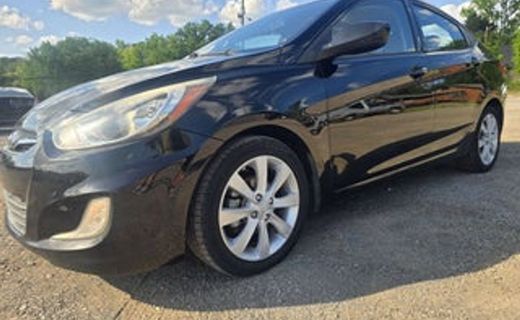 2012 Hyundai Accent GLS