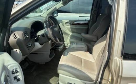 2006 Chrysler Town AND Country Limited