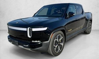 2023 Rivian R1T Adventure