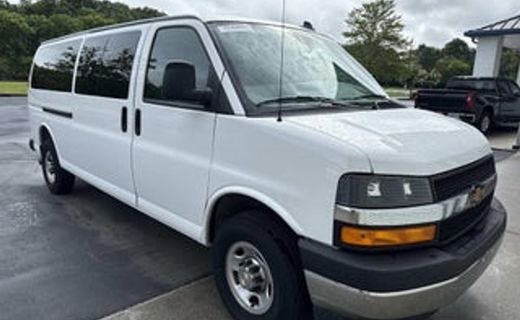 2026 Chevrolet Express 3500 Cutaway 177
