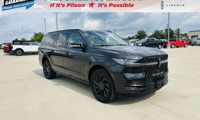 2027 Lincoln Navigator L Reserve