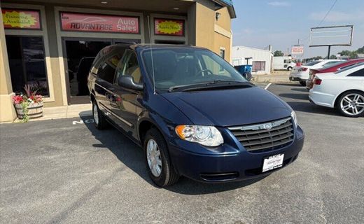 2005 Chrysler Town AND Country Touring