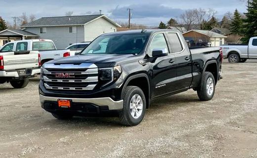 2026 GMC Sierra SLE