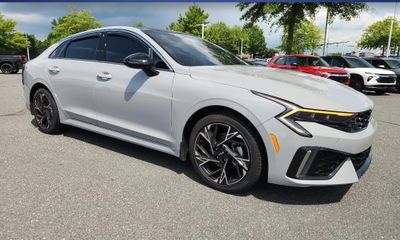 2025 Kia K5