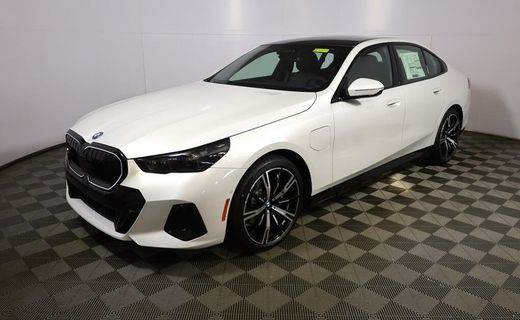 2027 BMW 550E xDrive