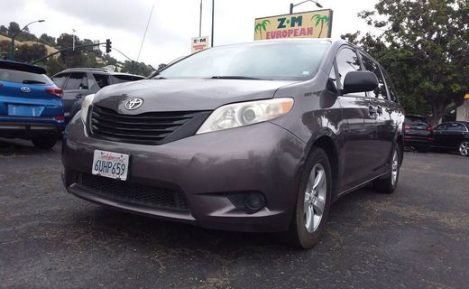 2011 Toyota Sienna