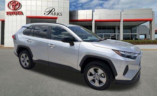 2025 Toyota RAV4 LE