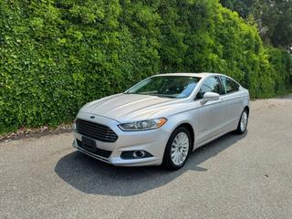 2013 Ford Fusion SE Hybrid