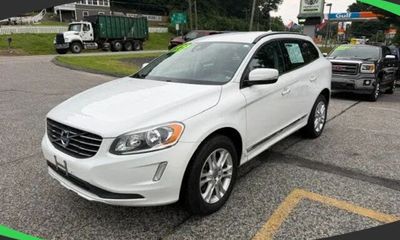 2015 Volvo XC60 Base NON R