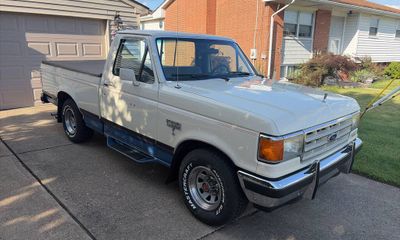 1988 Ford F-150 XLT