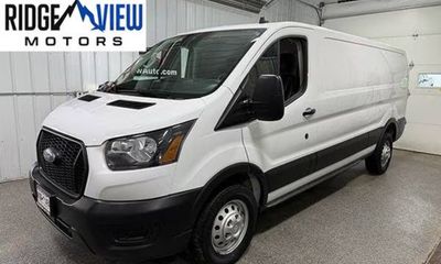 2023 Ford Transit 150 LOW Roof