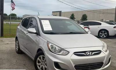 2013 Hyundai Accent GLS GS