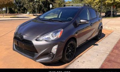 2015 Toyota Prius C Three