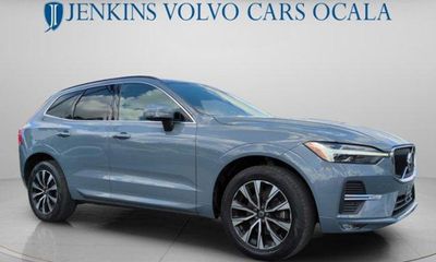 2023 Volvo XC60 Core Bright Theme