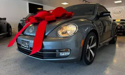 2012 Volkswagen Beetle Black Turbo