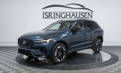 2026 Volvo XC60 Plus Dark