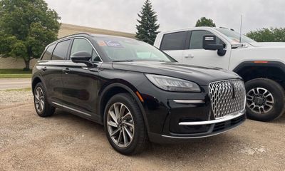 2025 Lincoln Corsair Premiere
