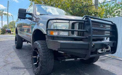 2004 Ford Excursion Limited