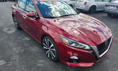2022 Nissan Altima Platinum