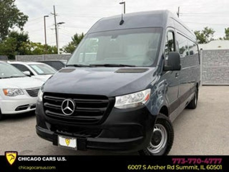 2019 Mercedes-Benz Sprinter — a typically priced live listing