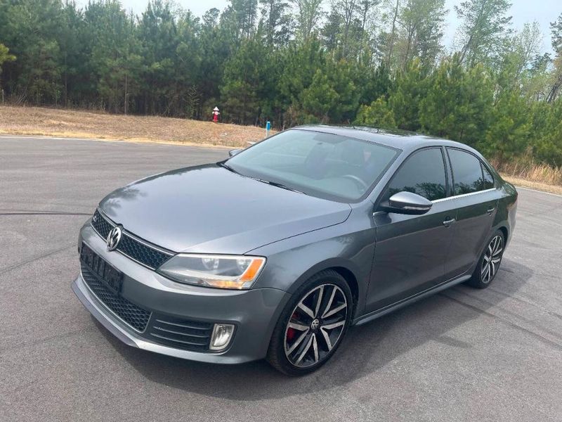 2012 Volkswagen Jetta — a typically priced live listing
