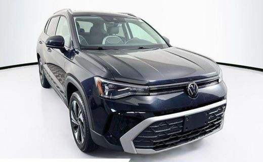 2025 Volkswagen Taos 4MOTION SE