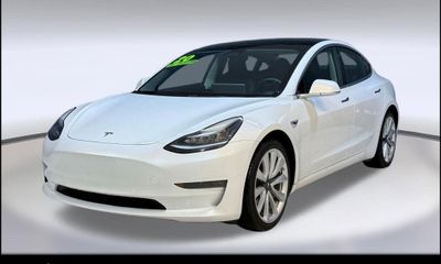 2020 Tesla Model 3 Long Range