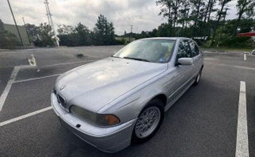 2001 BMW 525I