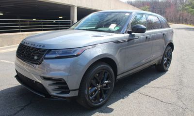 2026 Land Rover Range Velar P250 Dynamic SE