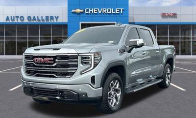 2026 GMC Sierra SLT