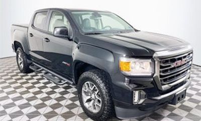 2023 GMC Canyon Denali
