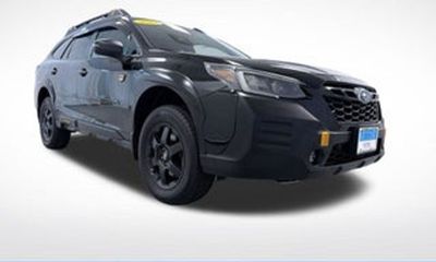 2025 Subaru Outback Base