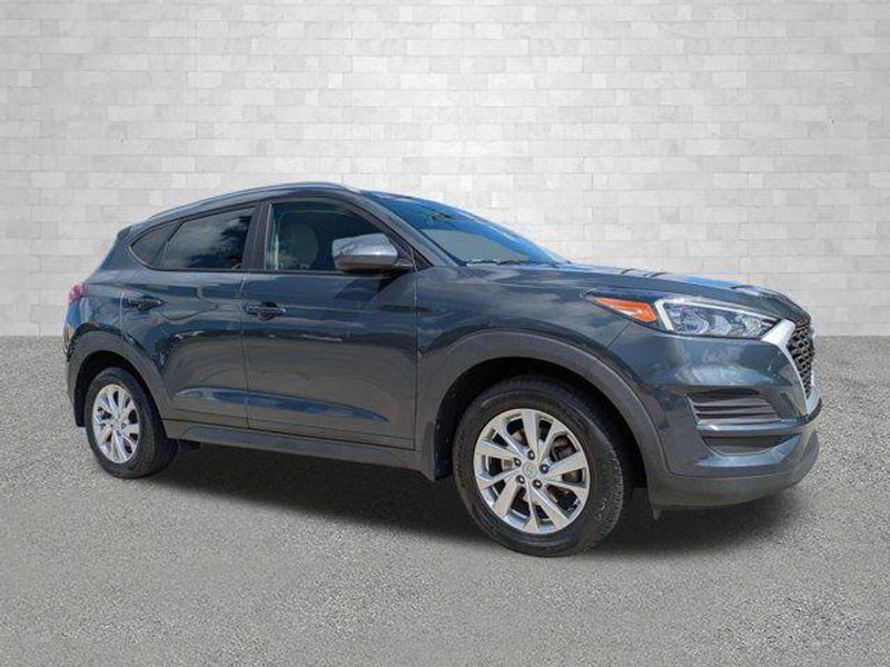 2020 Hyundai Tucson — a typically priced live listing