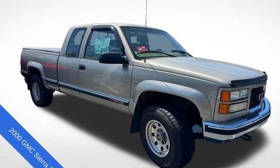 2000 GMC Sierra K2500