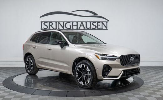 2026 Volvo XC60 Plus Dark